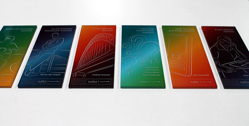 Bedruckte Acrylglastafeln, Plexiglasdruck, Awards aus Plexiglas, Druck für Plexi