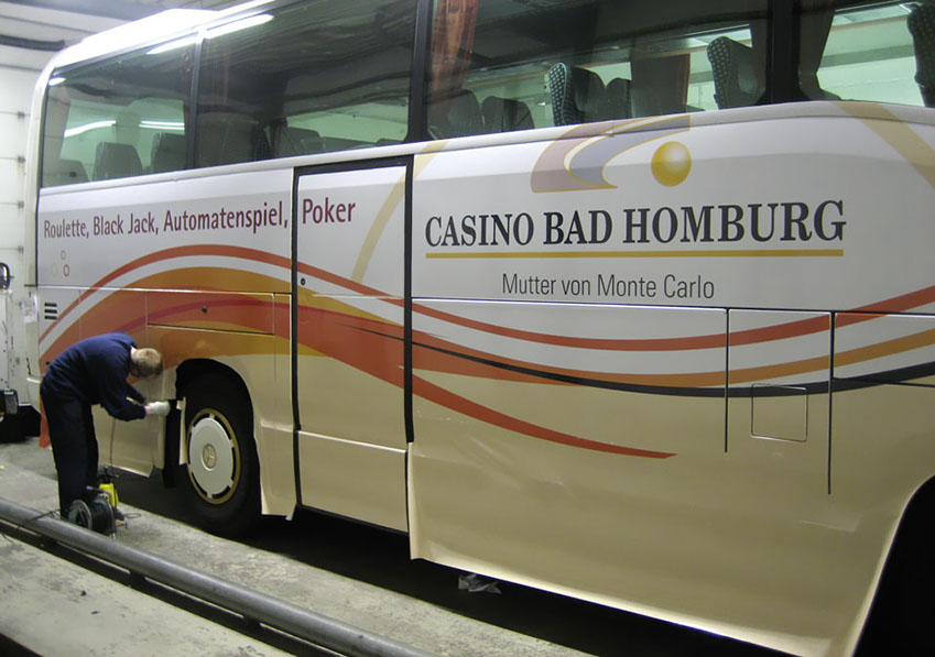 Autofolie, Auto bekleben, Fahrzeugfolie, car wrapping Folie, Folienbeschriftung, Autoaufkleber, Fahrzeugaufkleber, Scheibenaufkleber