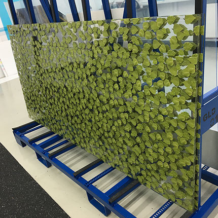 Fotorealistischer Druck auf Glas, Spritzschutzgläser