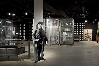 Konturschnitt, 3D Buchstaben, 3d zahlen, fräsbuchstaben, Figurenaufsteller, Pappkamerad