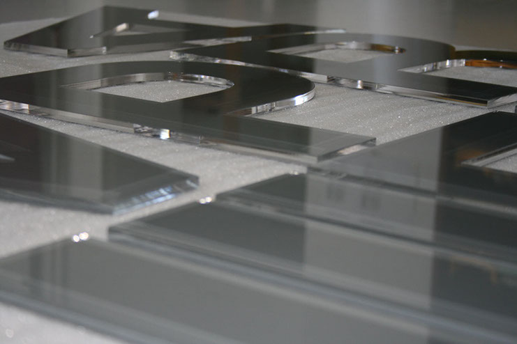 Konturschnitt, 3D Buchstaben, 3d zahlen, fräsbuchstaben, dekupierte Buchstaben