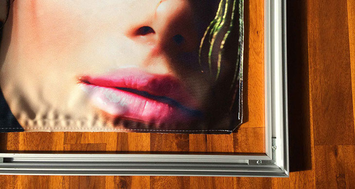 Keder, Stoffdruck, Stoffkonefektion, Rahmensystem, Gummilippe, slimfame, Stoffrahmen, Rahmen für Stoffdrucke, Textildrucke, Messestoff