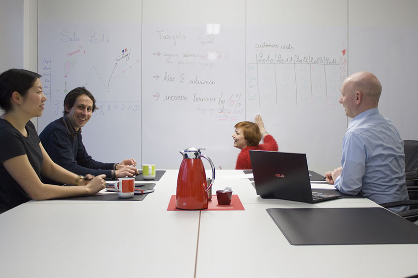 Glasdekorfolie, Dekorfolie für Konferenzraum